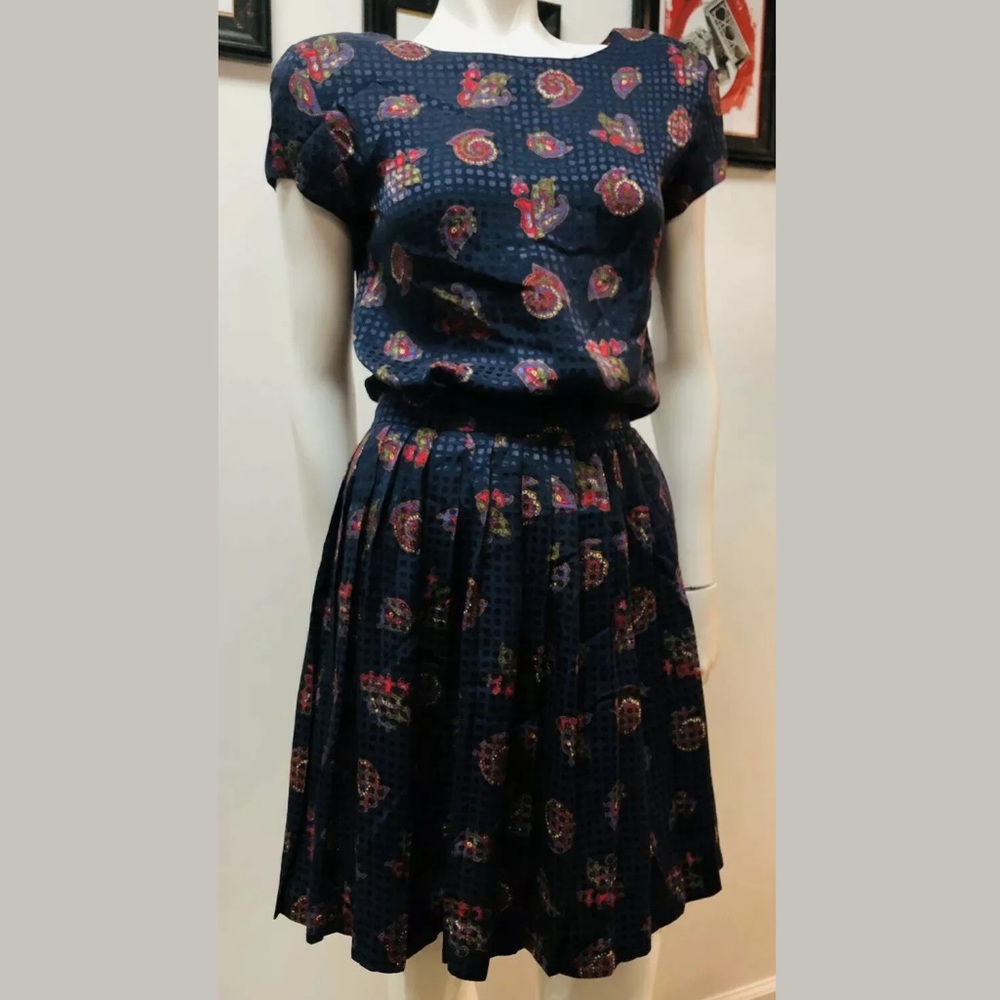 Anne Klein 100% Silk Navy Floral Two-Piece Skirt Set